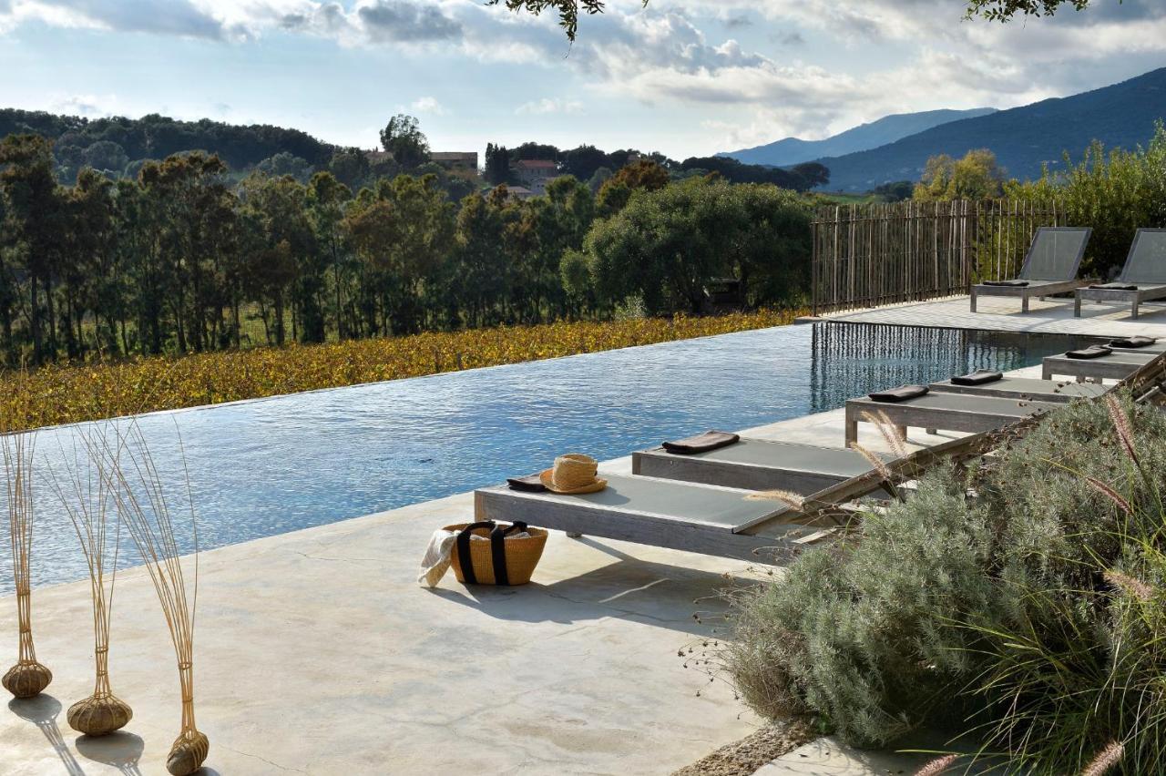 Domaine De Peretti Della Rocca 4* Figari (Corsica)