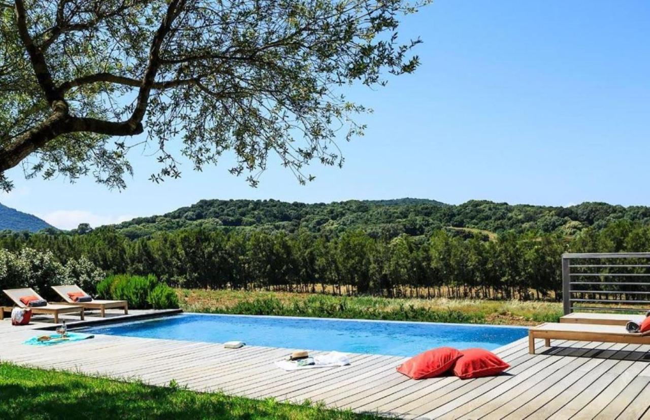 Domaine De Peretti Della Rocca Figari (Corsica)